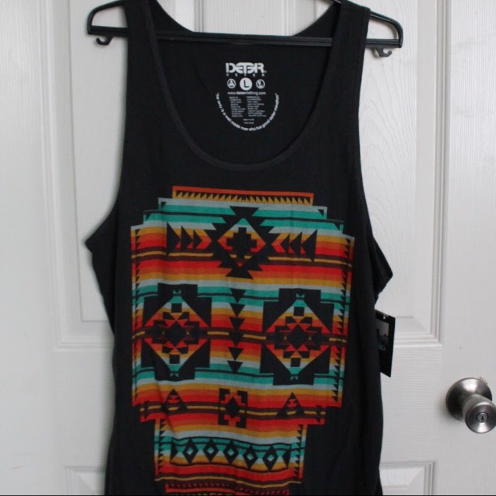 Deter Tribal Print Skull Tank